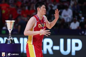 入口-郭振明:此前杭州热身赛时 胡金秋过家门而不入的坚守令我感动