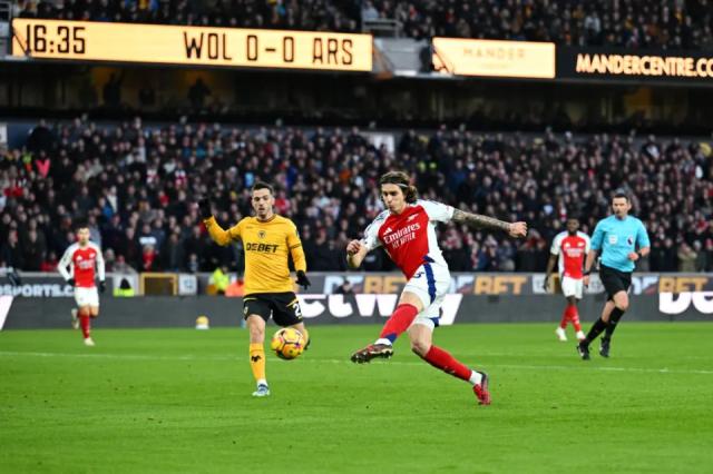 fb体育-十人阿森纳首胜，他们被奥利弗激发了斗志！